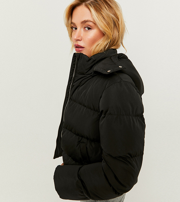 Zimska jakna sa kapuljačom slika